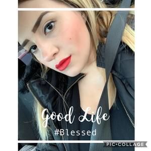 Meet your Posher, Debbie